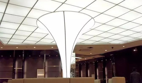 商場